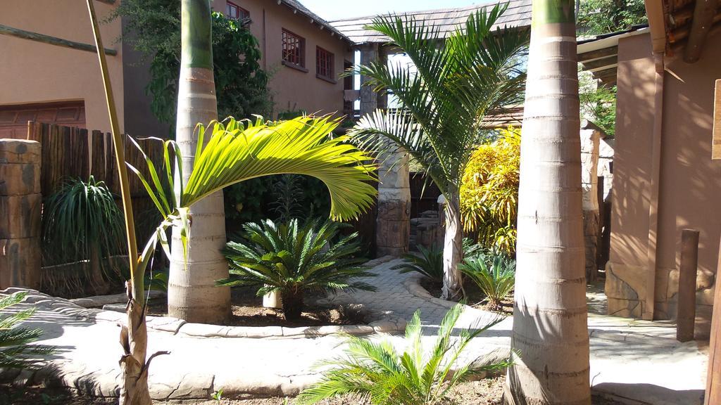 Beyond The Boma Boutique Guesthouse Marloth Park Esterno foto