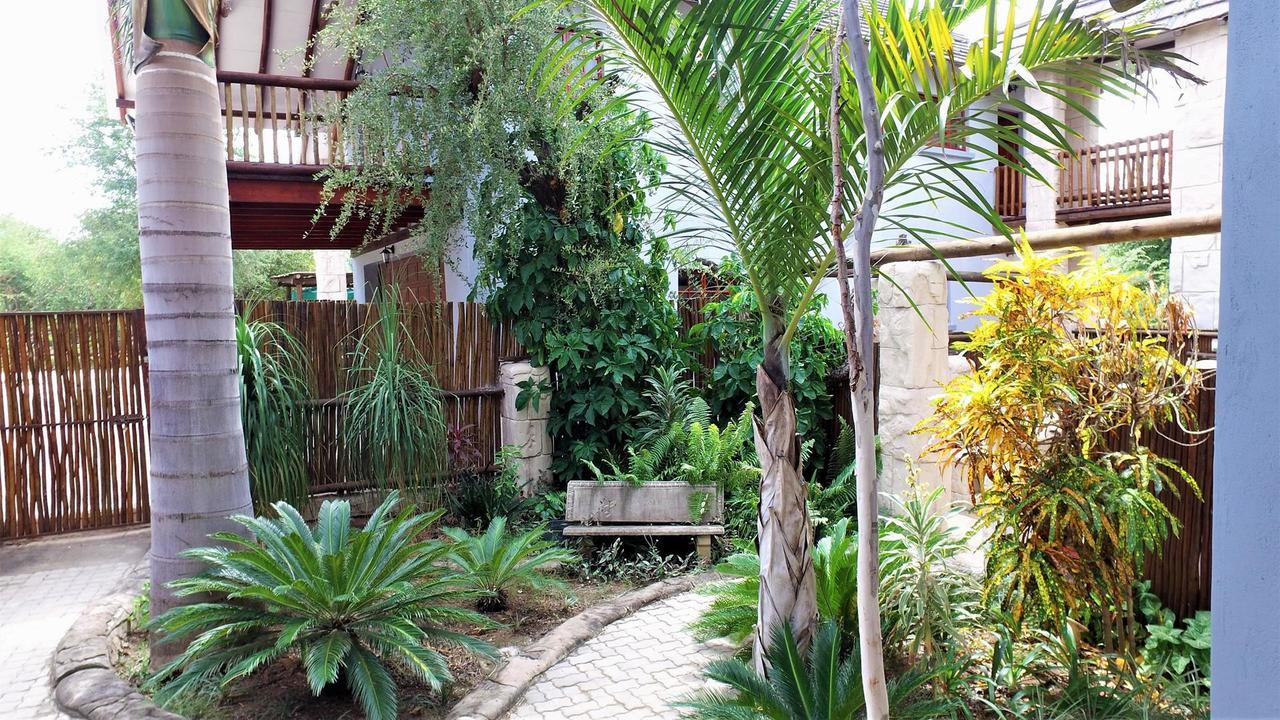 Beyond The Boma Boutique Guesthouse Marloth Park Esterno foto