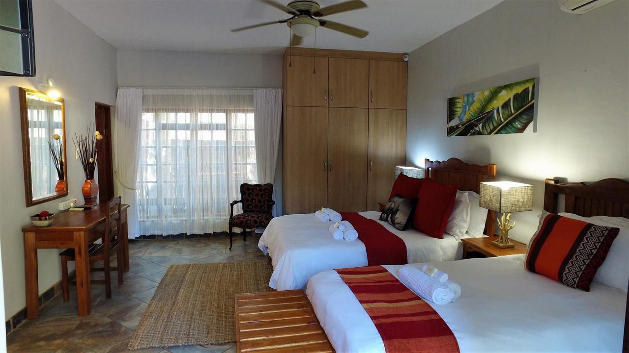Beyond The Boma Boutique Guesthouse Marloth Park Esterno foto